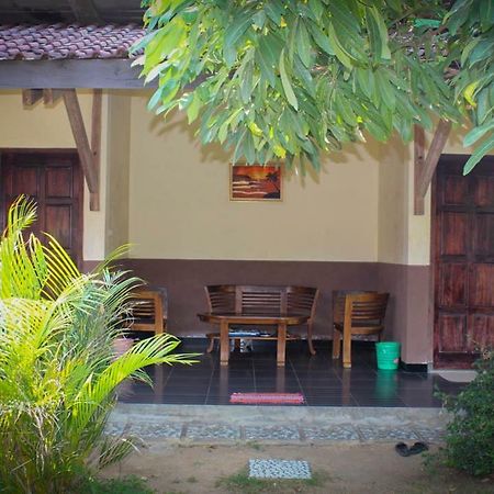 Apartamento Harrys Oceanhouse 2 Pacitan Exterior foto