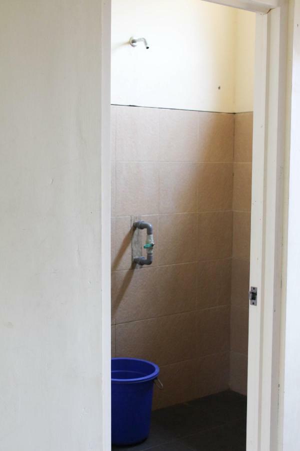 Apartamento Harrys Oceanhouse 2 Pacitan Exterior foto