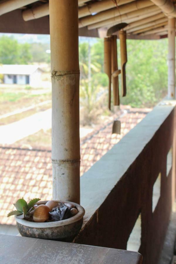 Apartamento Harrys Oceanhouse 2 Pacitan Exterior foto