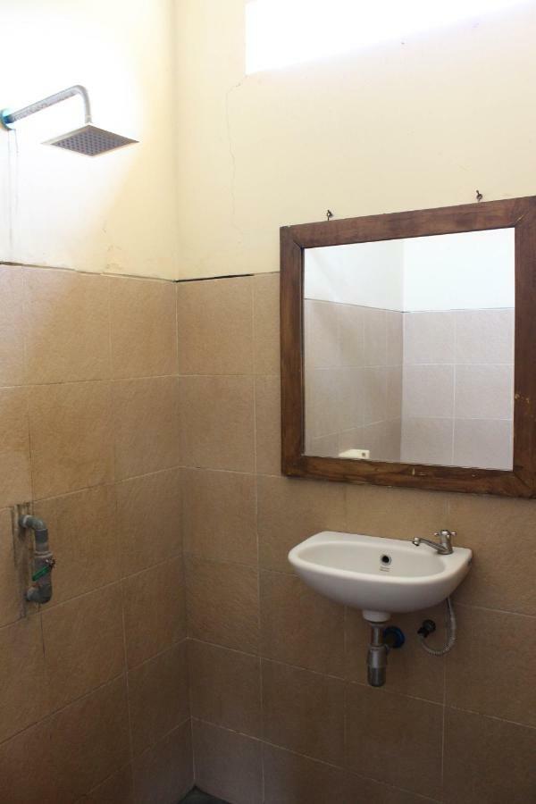 Apartamento Harrys Oceanhouse 2 Pacitan Exterior foto